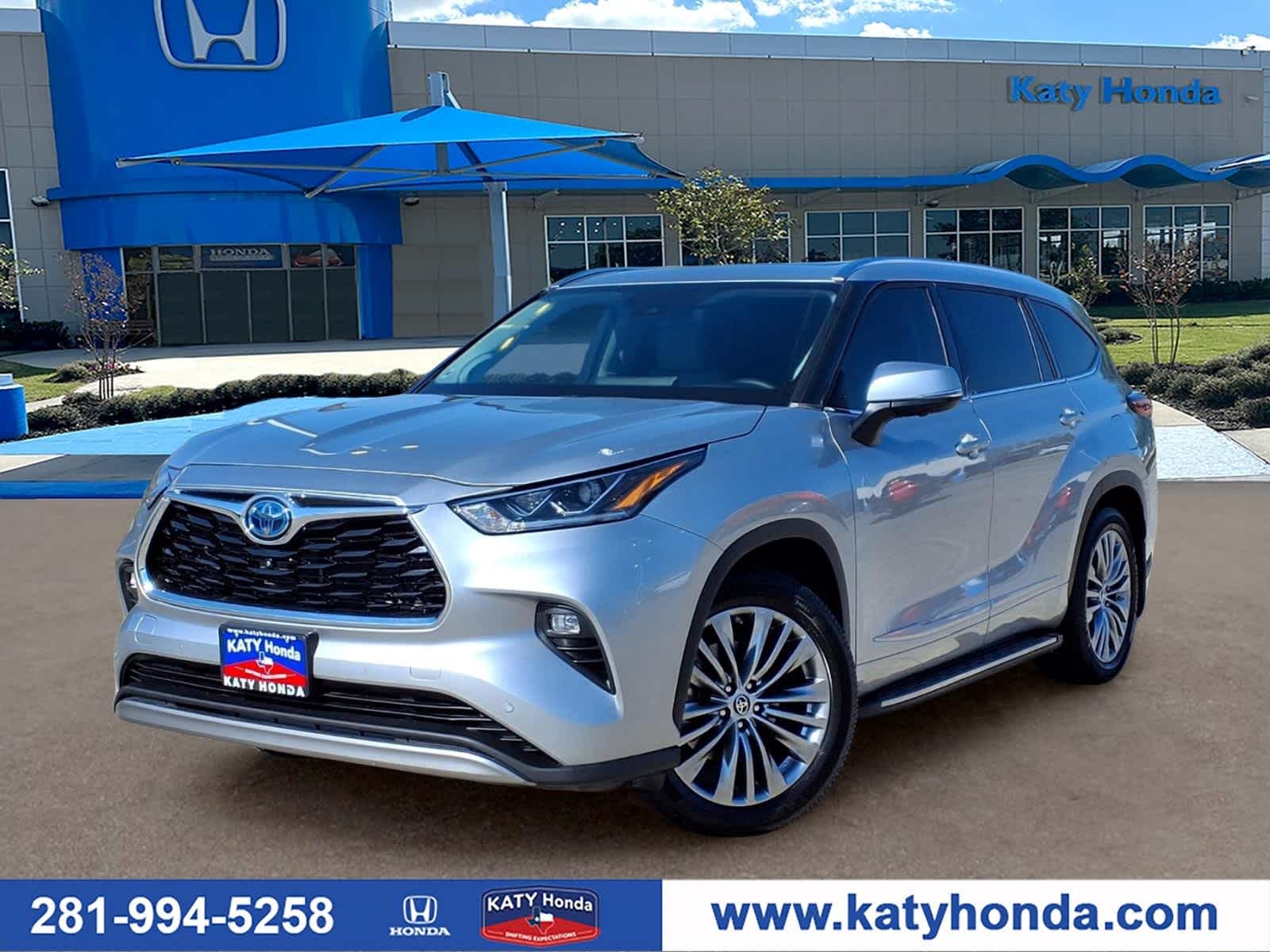 Thumbnail: 2023 Toyota Highlander - 1
