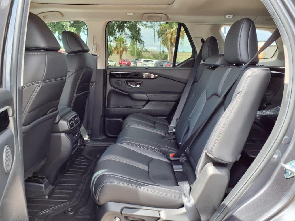 Thumbnail: 2025 Honda Pilot - 13