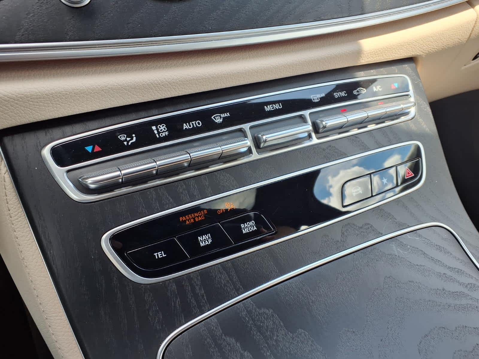 Thumbnail: 2022 Mercedes-Benz E-Class - 19