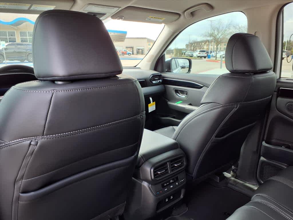 Thumbnail: 2026 Honda Pilot - 12