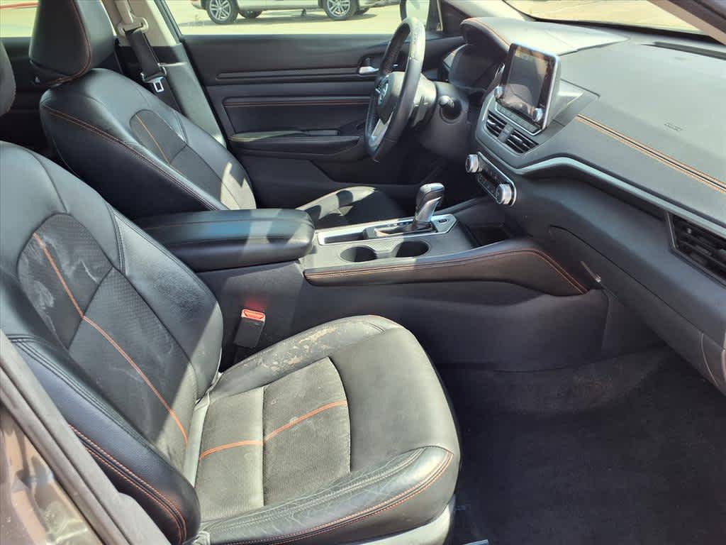 Thumbnail: 2019 Nissan Altima - 12