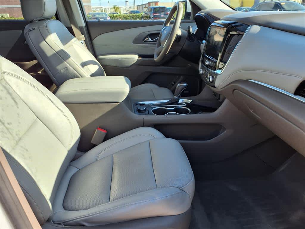 Thumbnail: 2018 Chevrolet Traverse - 13