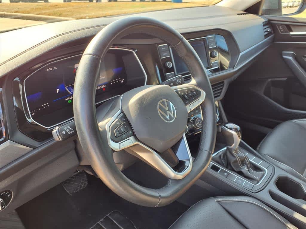 Used 2024 Volkswagen Jetta 1.5T SE Sedan