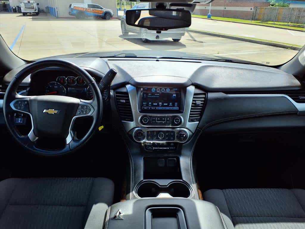 Thumbnail: 2017 Chevrolet Tahoe - 10