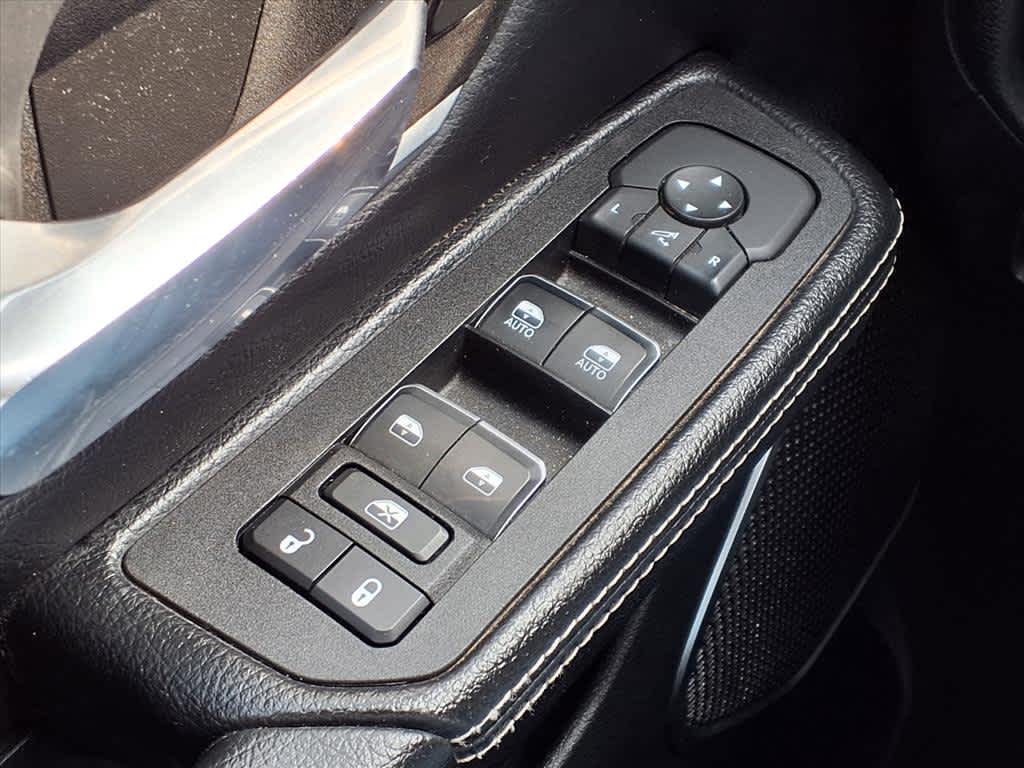 Thumbnail: 2025 RAM 1500 - 22