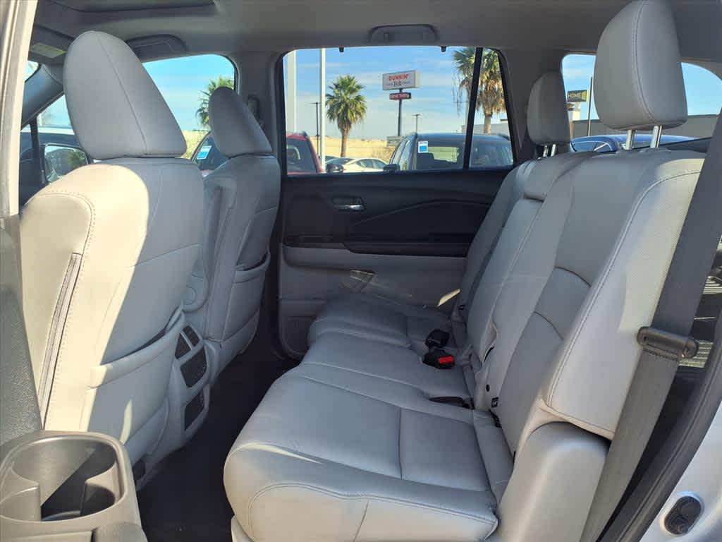 Thumbnail: 2020 Honda Pilot - 13