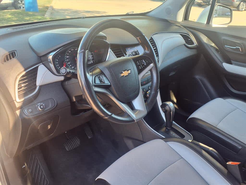 Thumbnail: 2020 Chevrolet Trax - 2