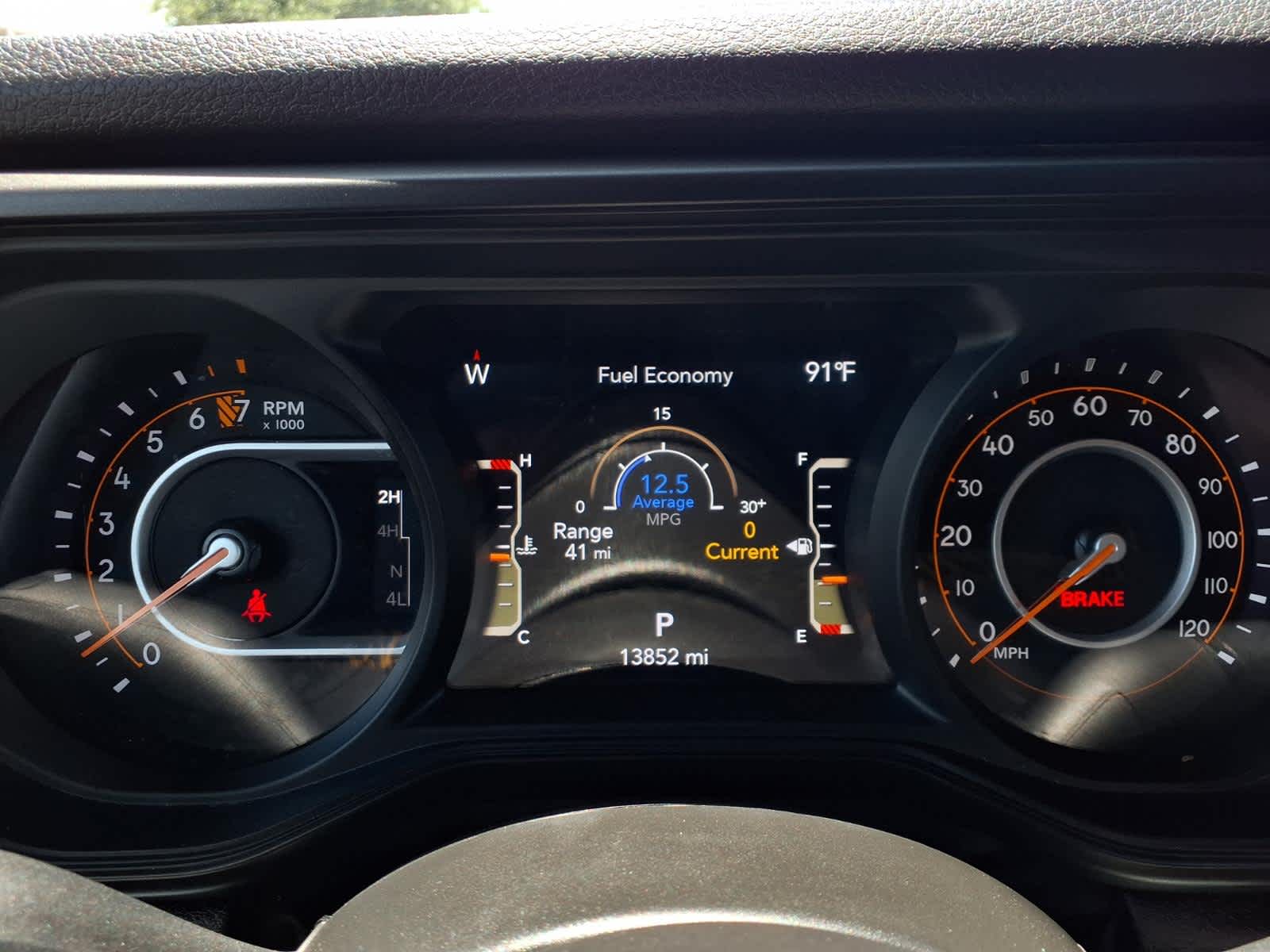 Thumbnail: 2024 Jeep Gladiator - 16