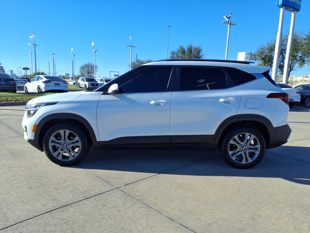 Thumbnail: 2021 Kia Seltos - 3