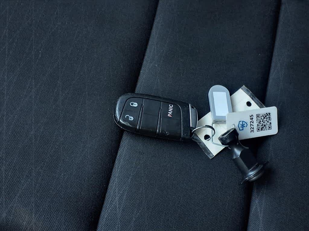 Thumbnail: 2018 Dodge Durango - 20