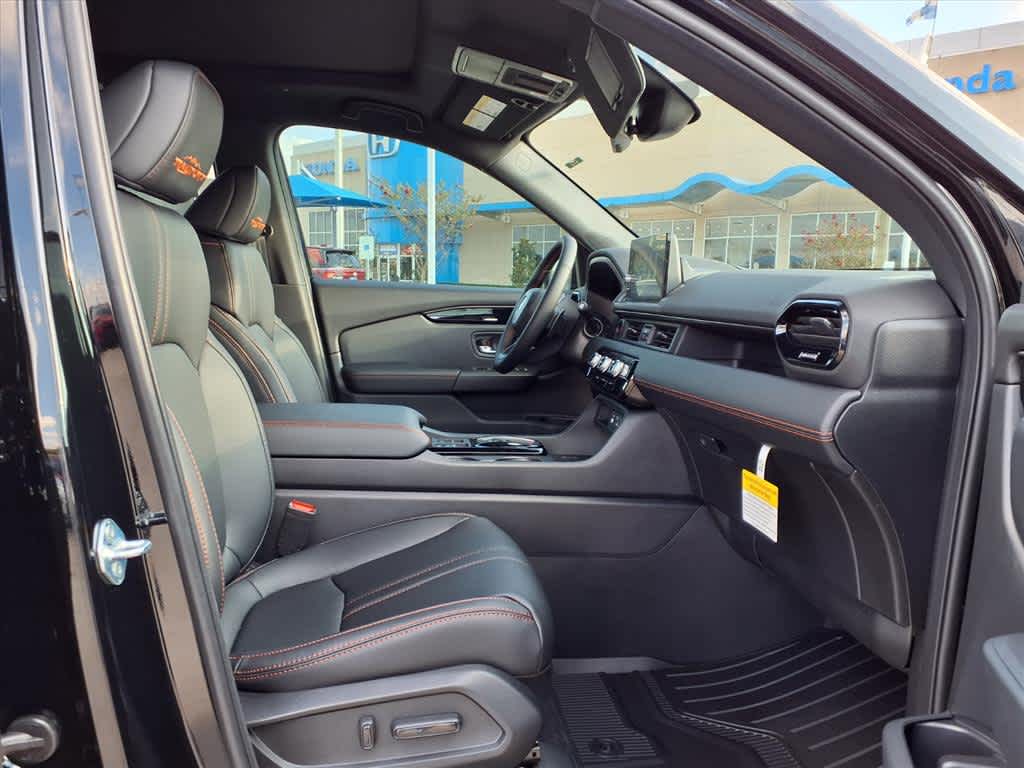 2025 Honda Pilot TrailSport - Photo 16