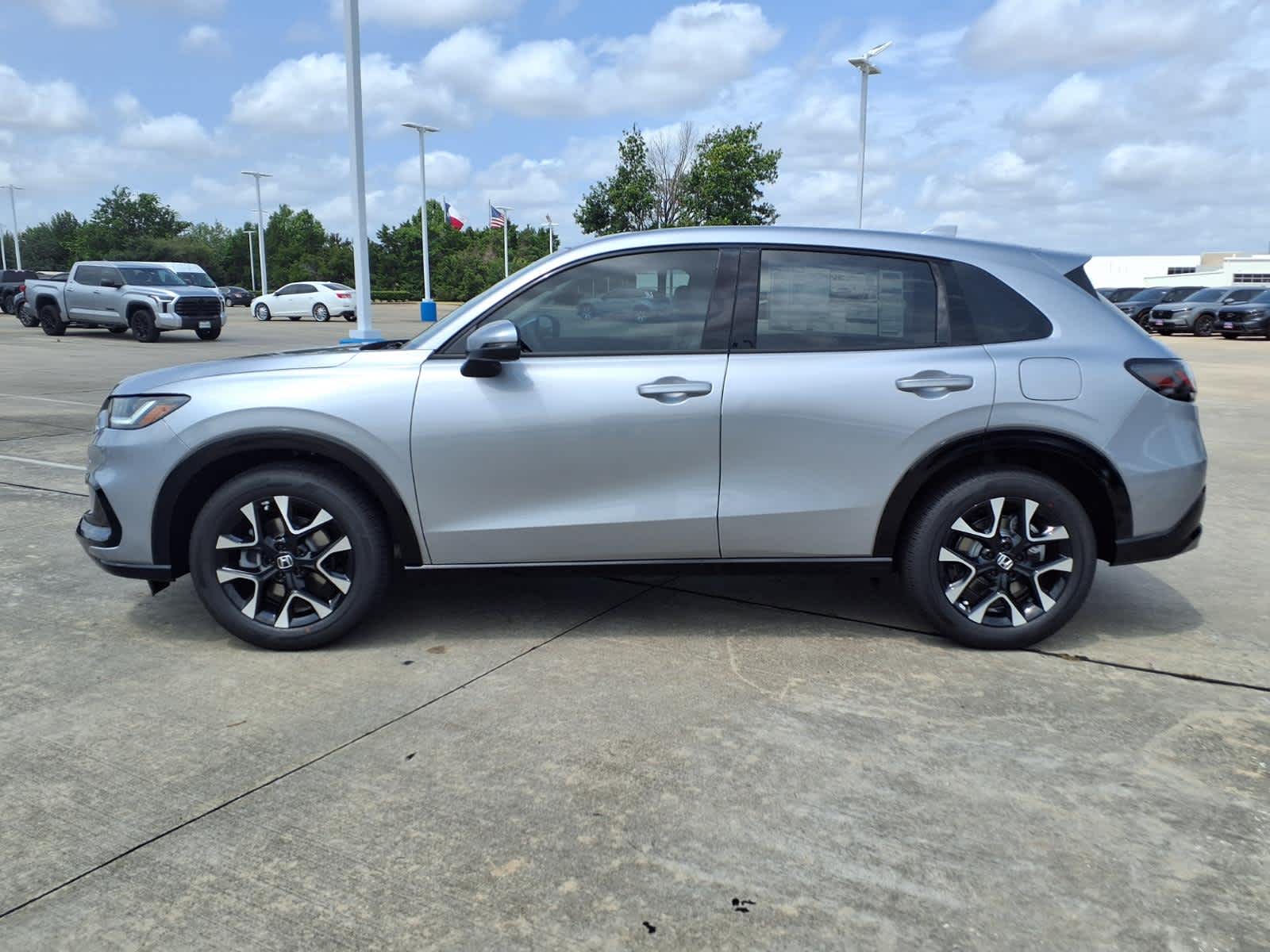 Thumbnail: 2027 Honda HR-V - 3