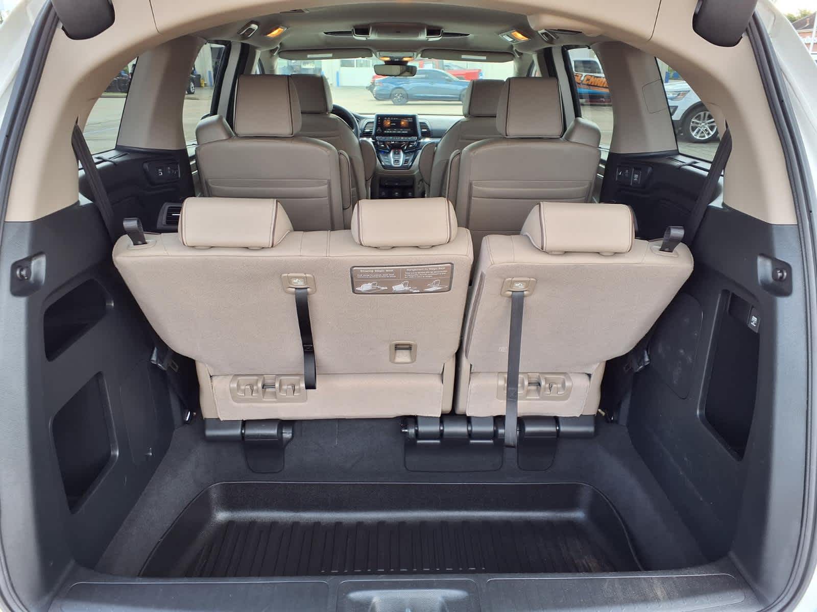 Thumbnail: 2023 Honda Odyssey - 8