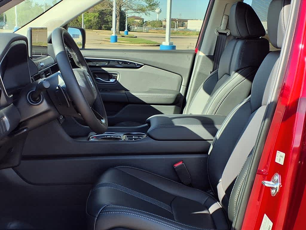 Thumbnail: 2026 Honda Pilot - 10