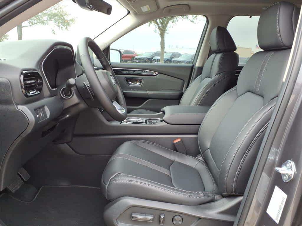 Thumbnail: 2025 Honda Pilot - 11