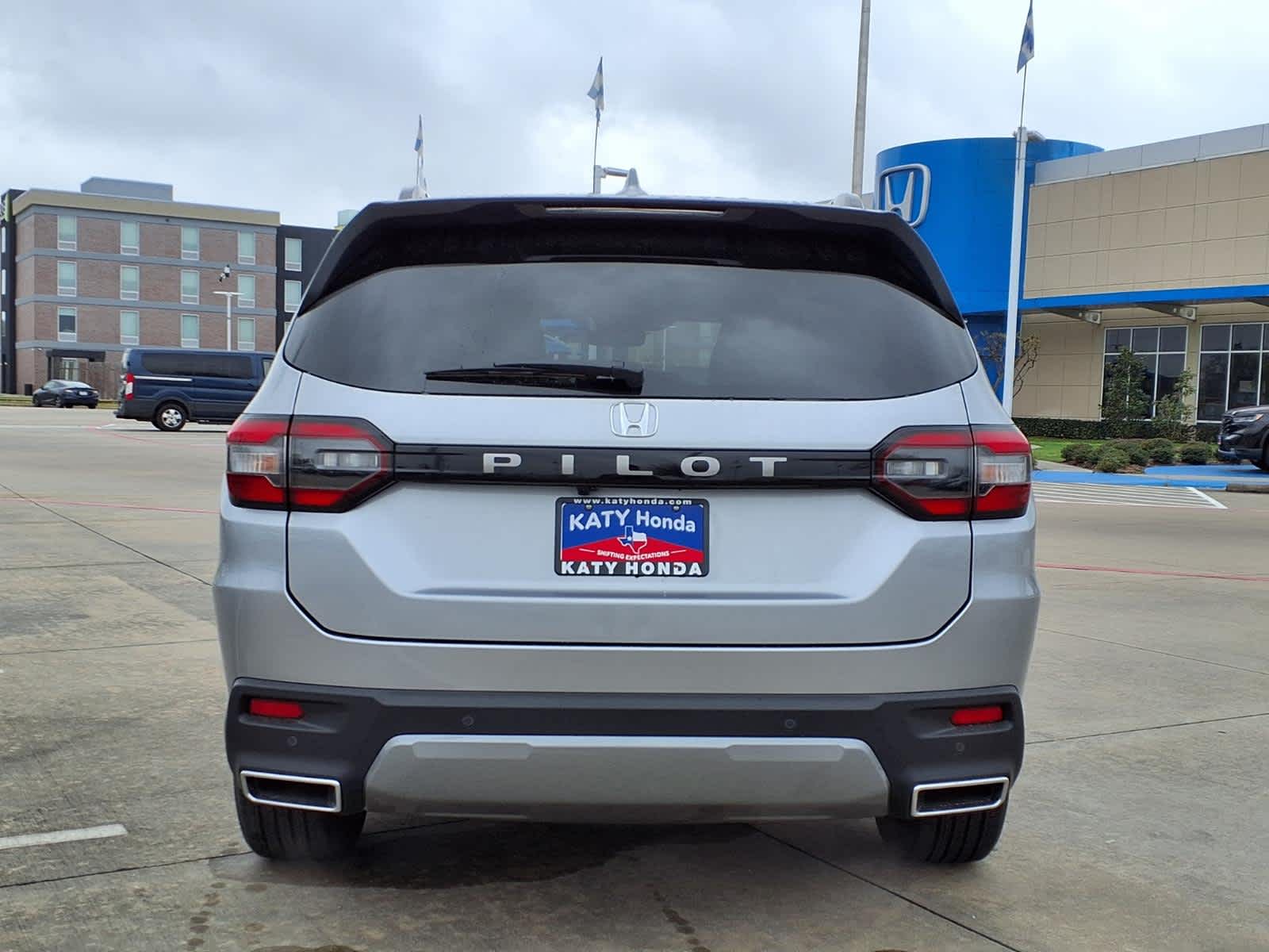 Thumbnail: 2026 Honda Pilot - 6