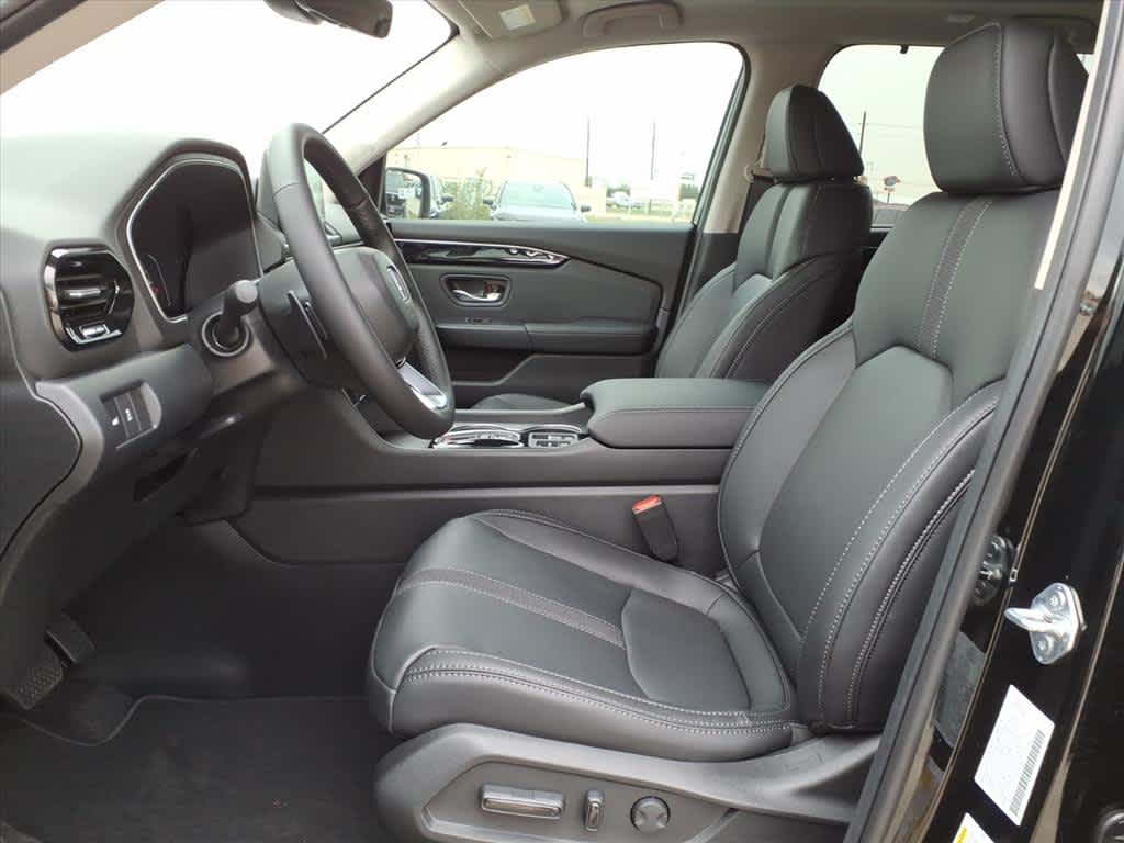 Thumbnail: 2025 Honda Pilot - 11