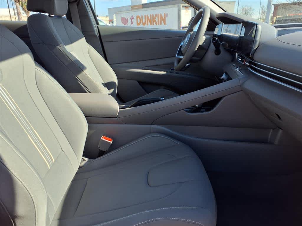 Thumbnail: 2024 Hyundai Elantra - 14