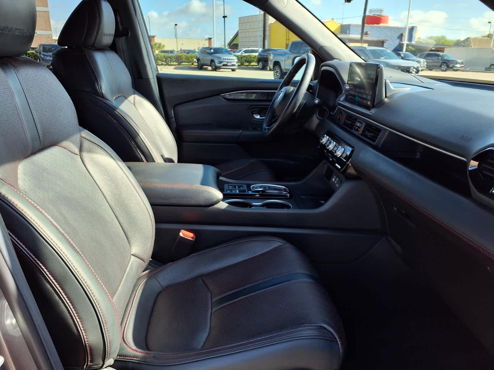 Thumbnail: 2025 Honda Pilot - 14