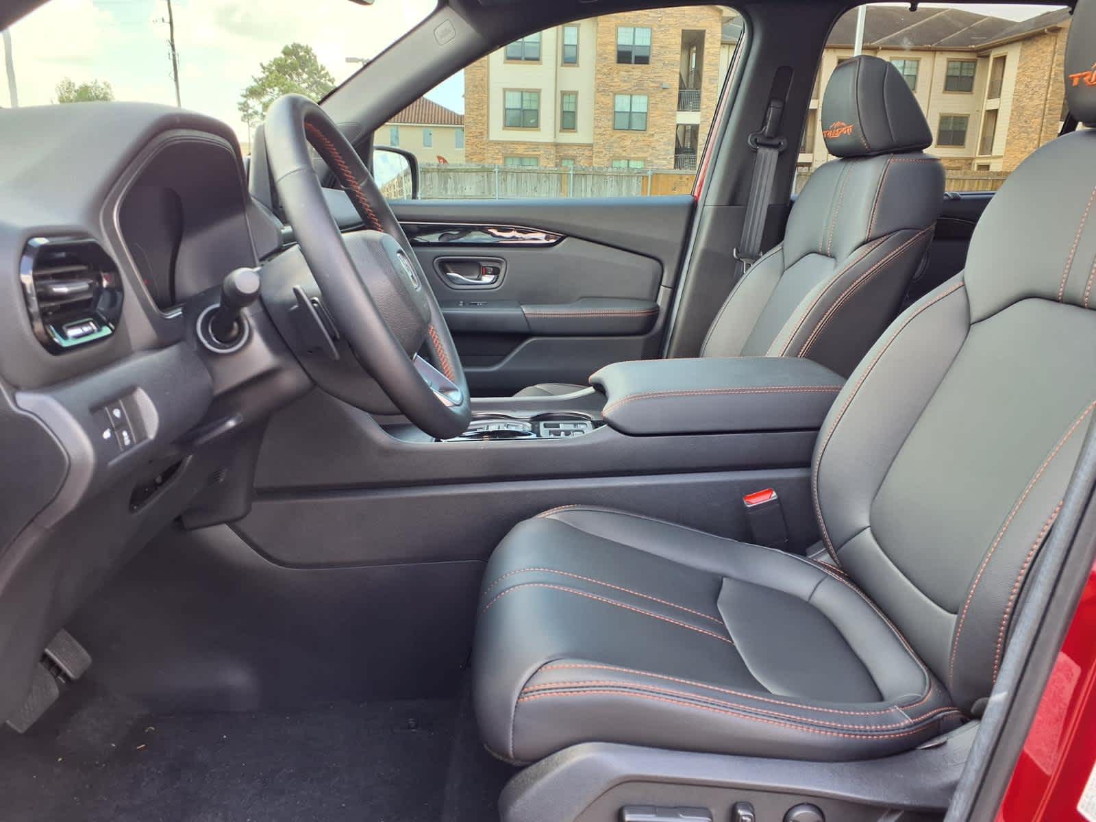 Thumbnail: 2025 Honda Pilot - 10