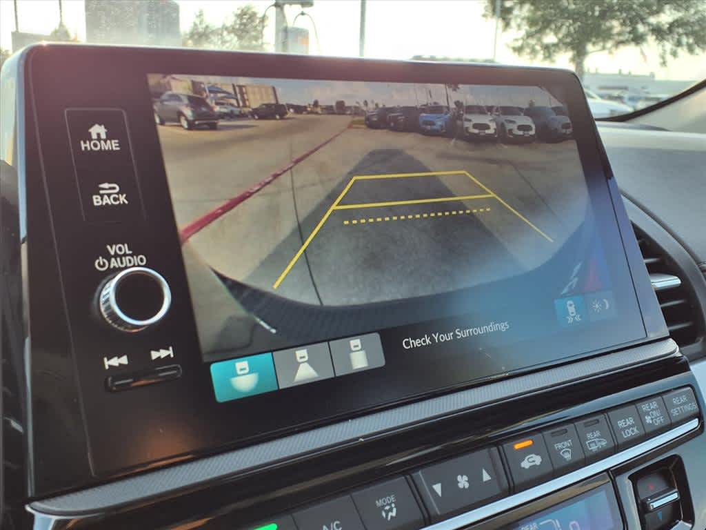 Thumbnail: 2026 Honda Odyssey - 20