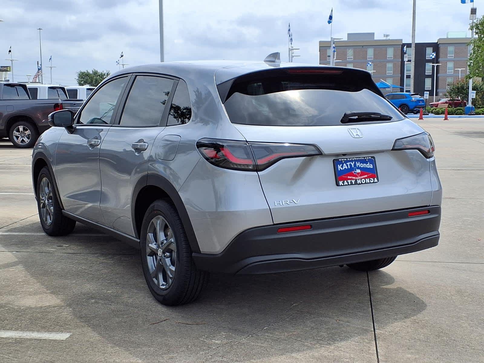 Thumbnail: 2027 Honda HR-V - 4