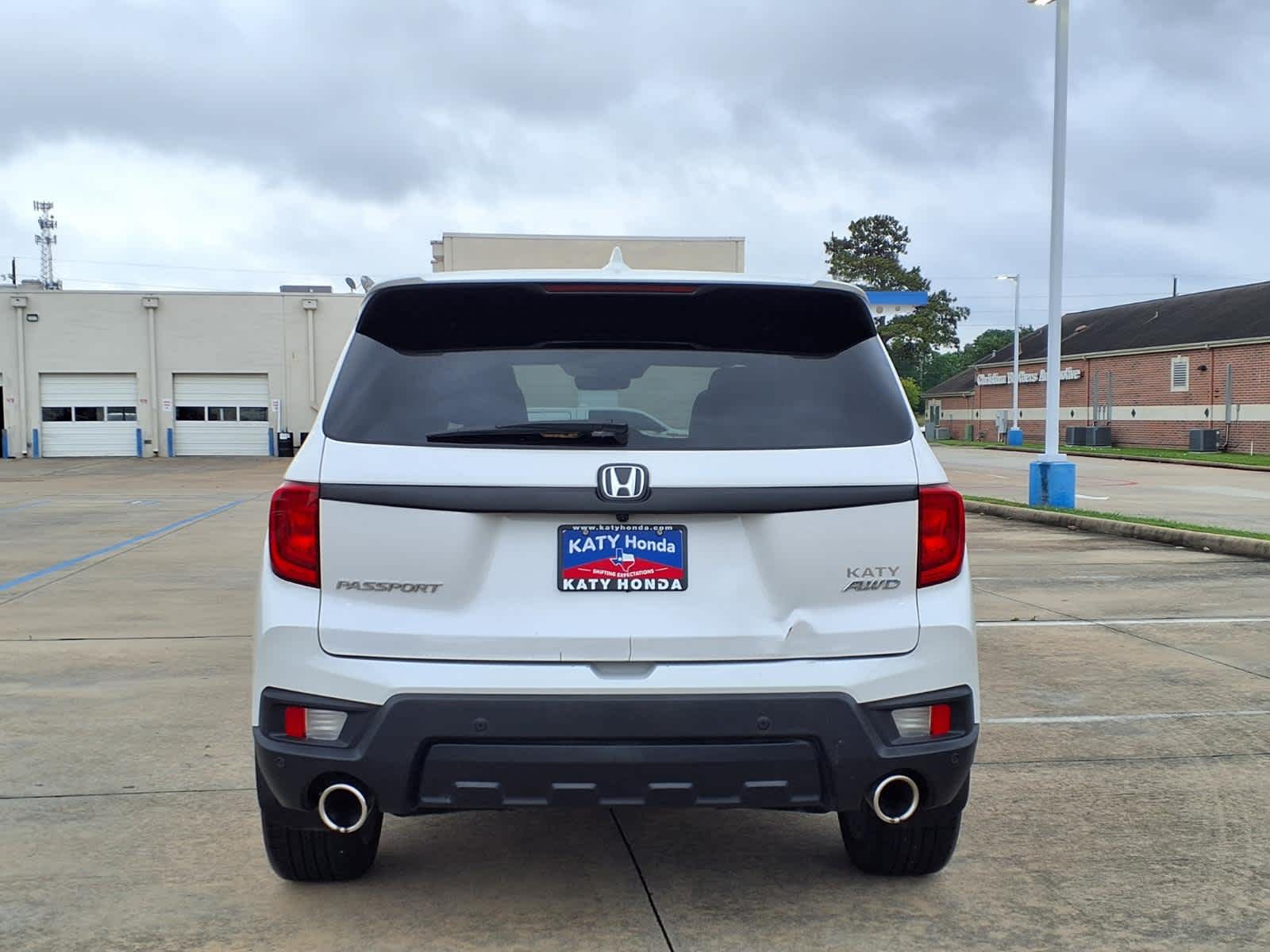 Thumbnail: 2023 Honda Passport - 6