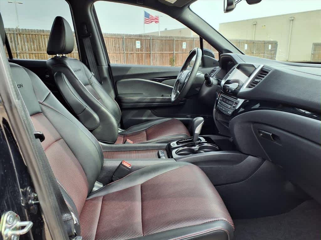 Thumbnail: 2019 Honda Ridgeline - 15