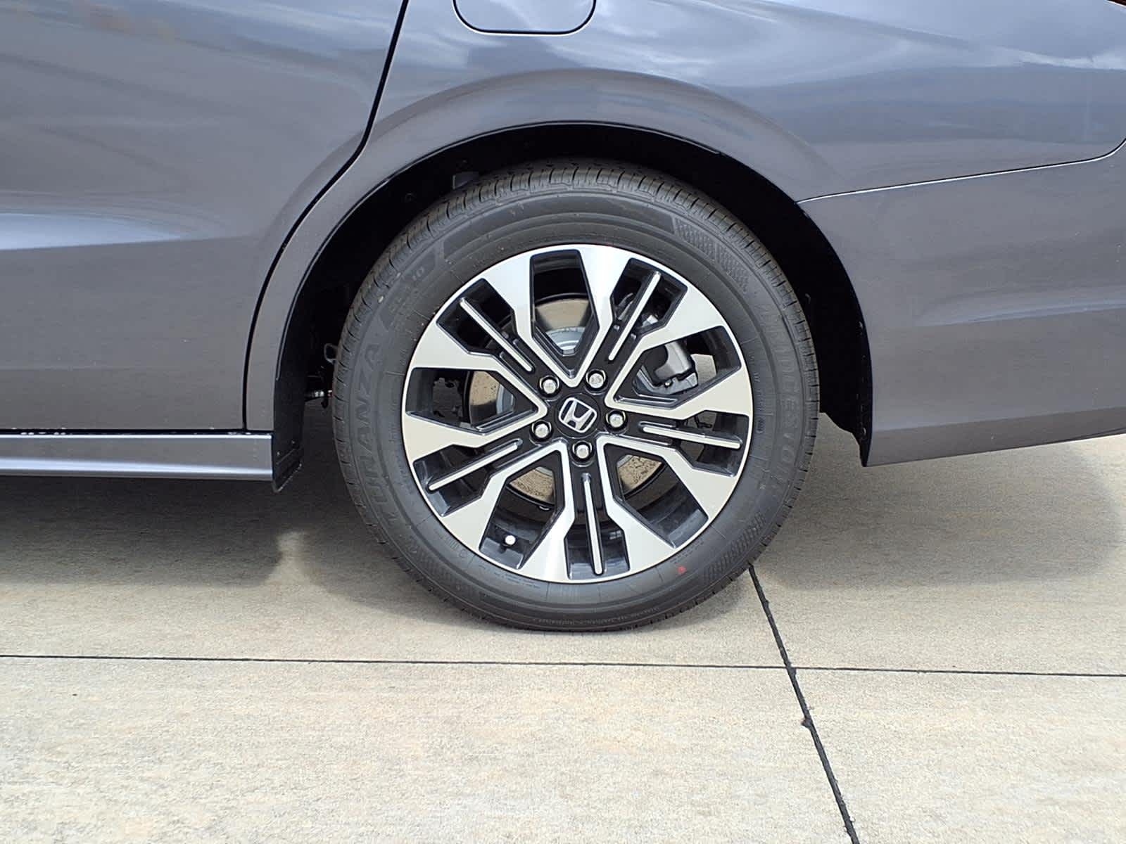 Thumbnail: 2026 Honda Odyssey - 8