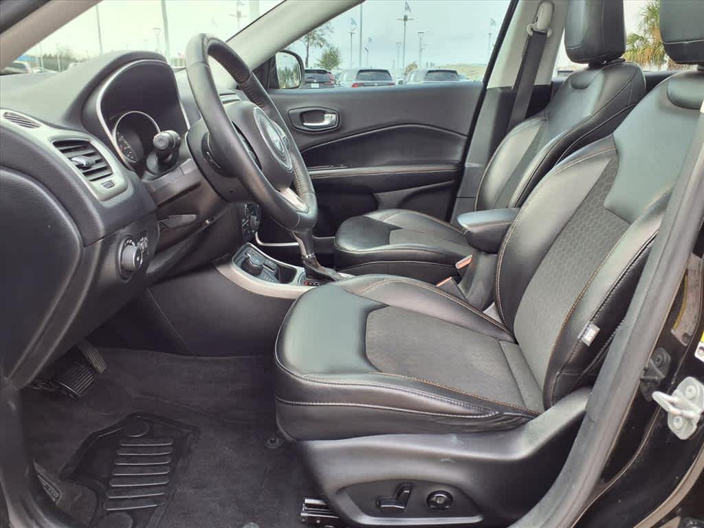 Thumbnail: 2018 Jeep Compass - 11