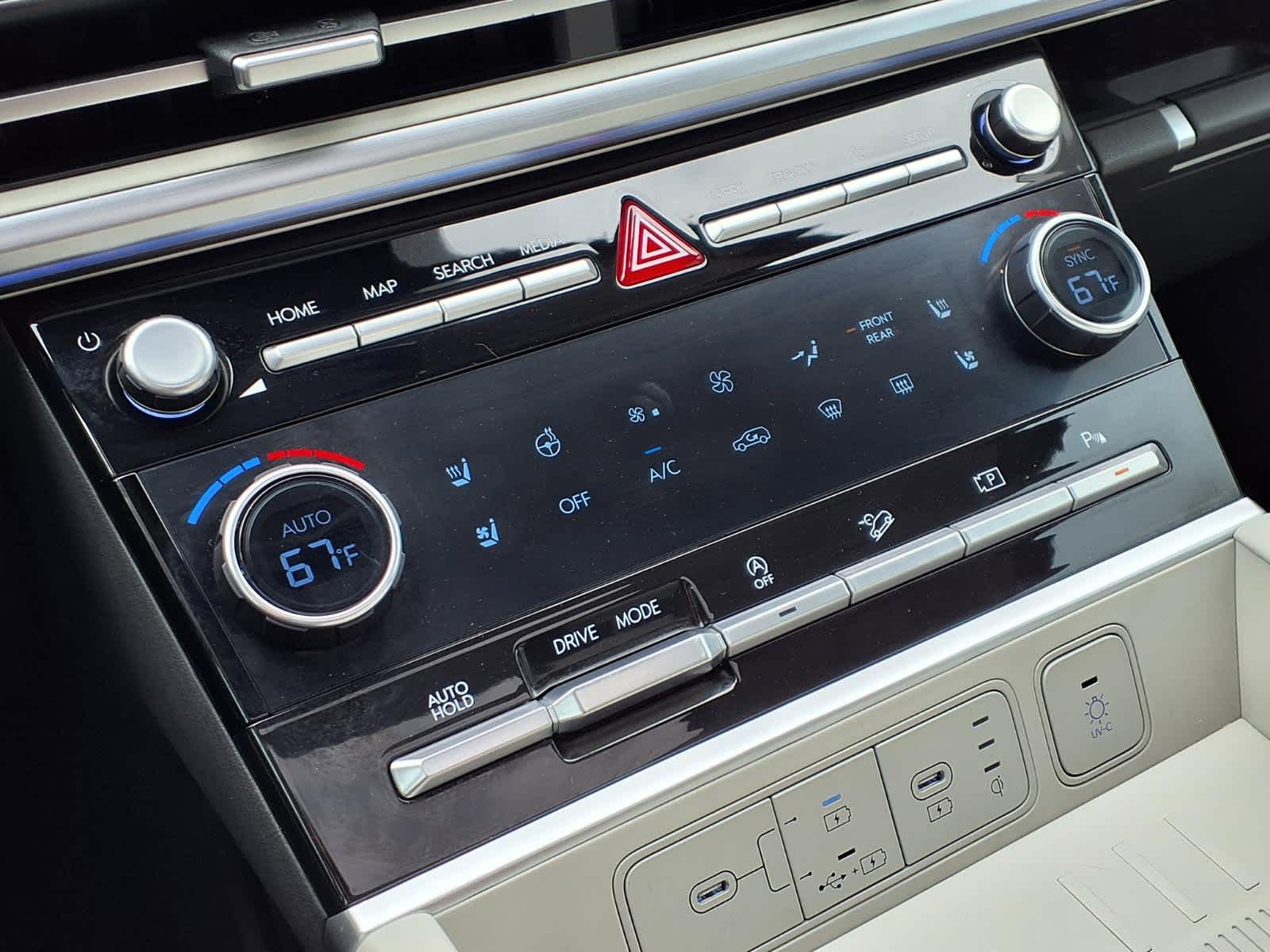 Thumbnail: 2024 Hyundai Santa Fe - 18