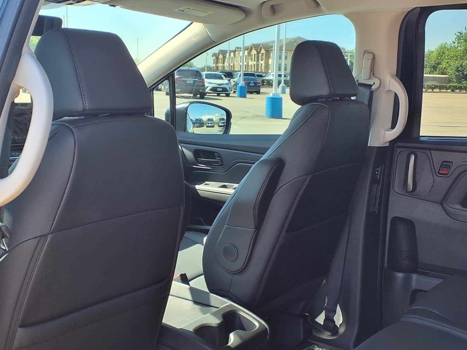 Thumbnail: 2026 Honda Odyssey - 11