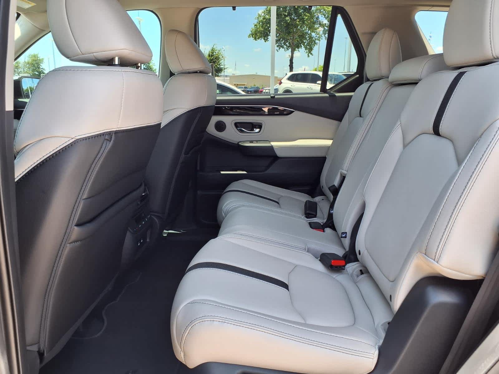 Thumbnail: 2026 Honda Pilot - 12