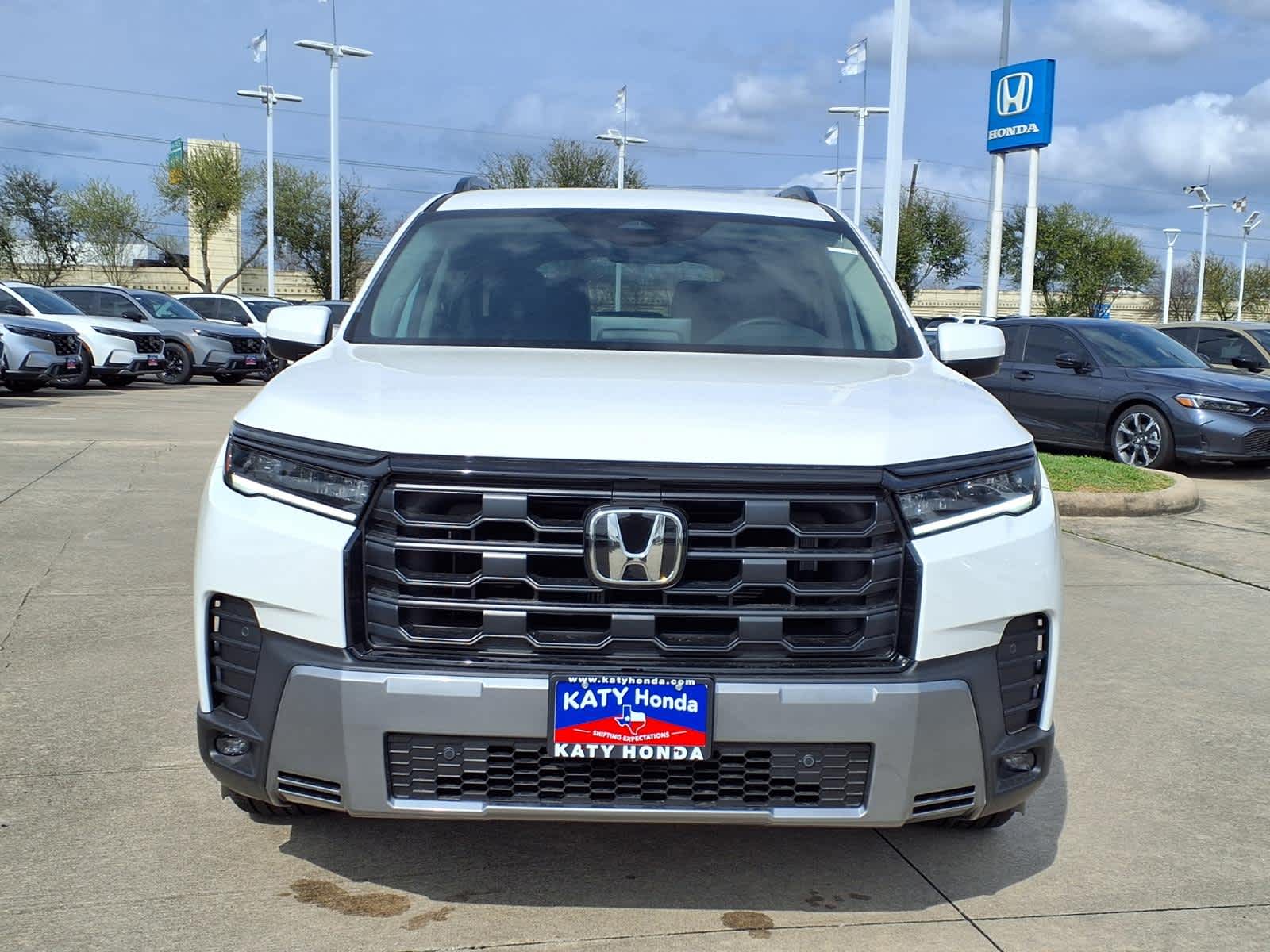 Thumbnail: 2026 Honda Pilot - 3