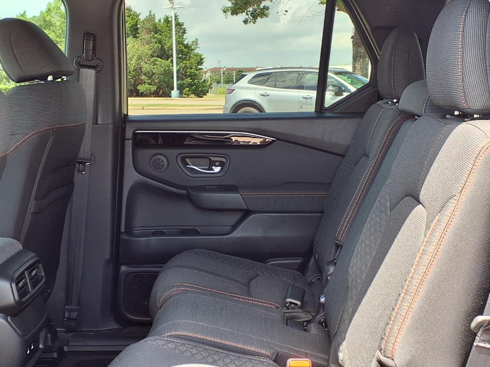 Thumbnail: 2026 Honda Pilot - 12