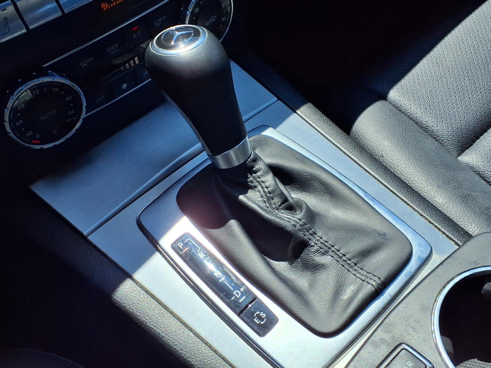 Thumbnail: 2013 Mercedes-Benz C-Class - 20