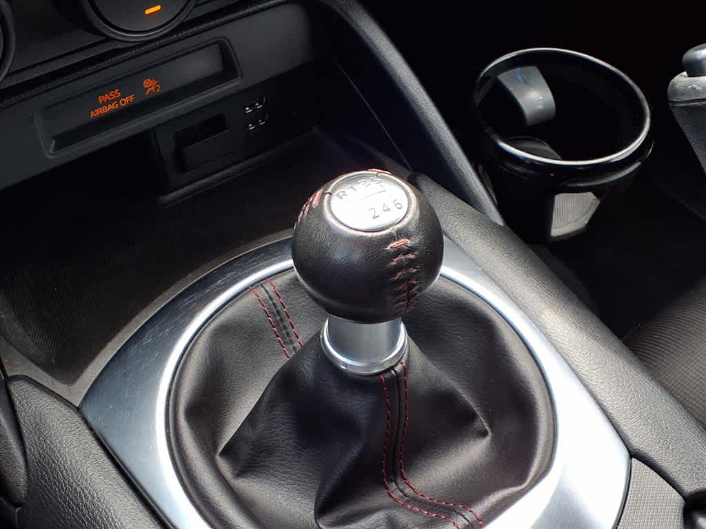 Thumbnail: 2016 Mazda MX-5 Miata - 23