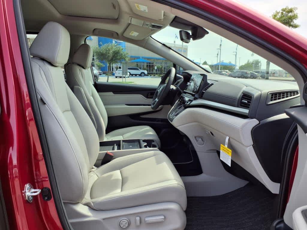 Thumbnail: 2025 Honda Odyssey - 14
