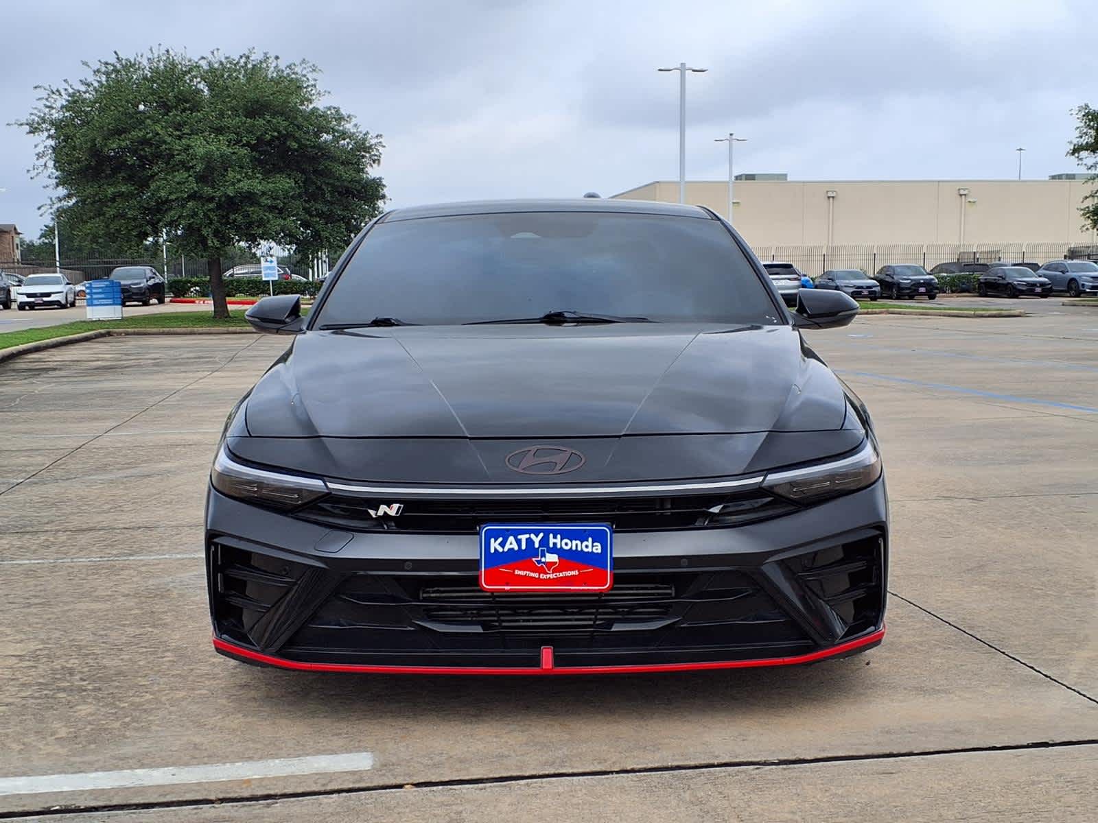 Thumbnail: 2024 Hyundai Elantra - 3