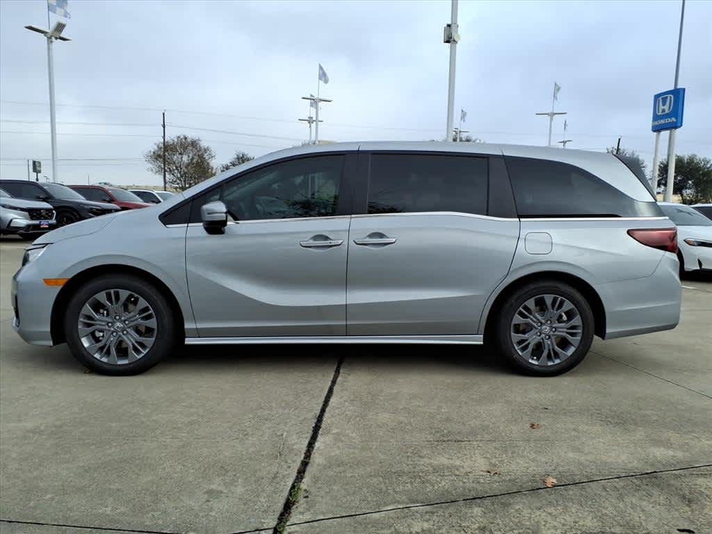 Thumbnail: 2026 Honda Odyssey - 3