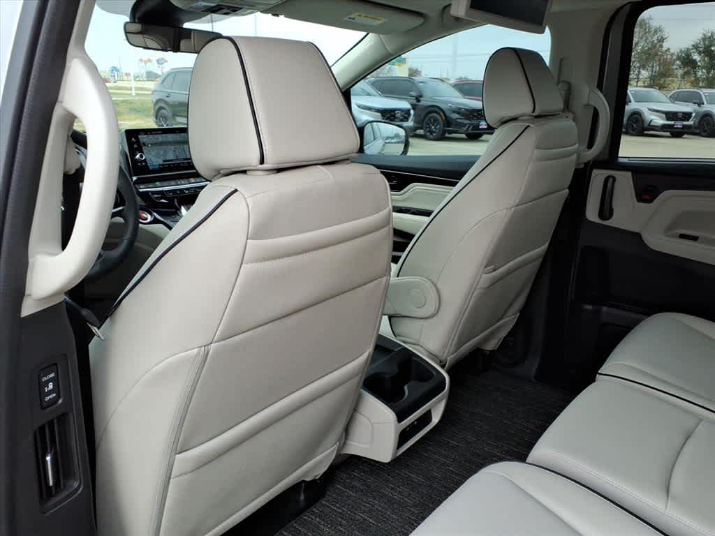 Thumbnail: 2026 Honda Odyssey - 12