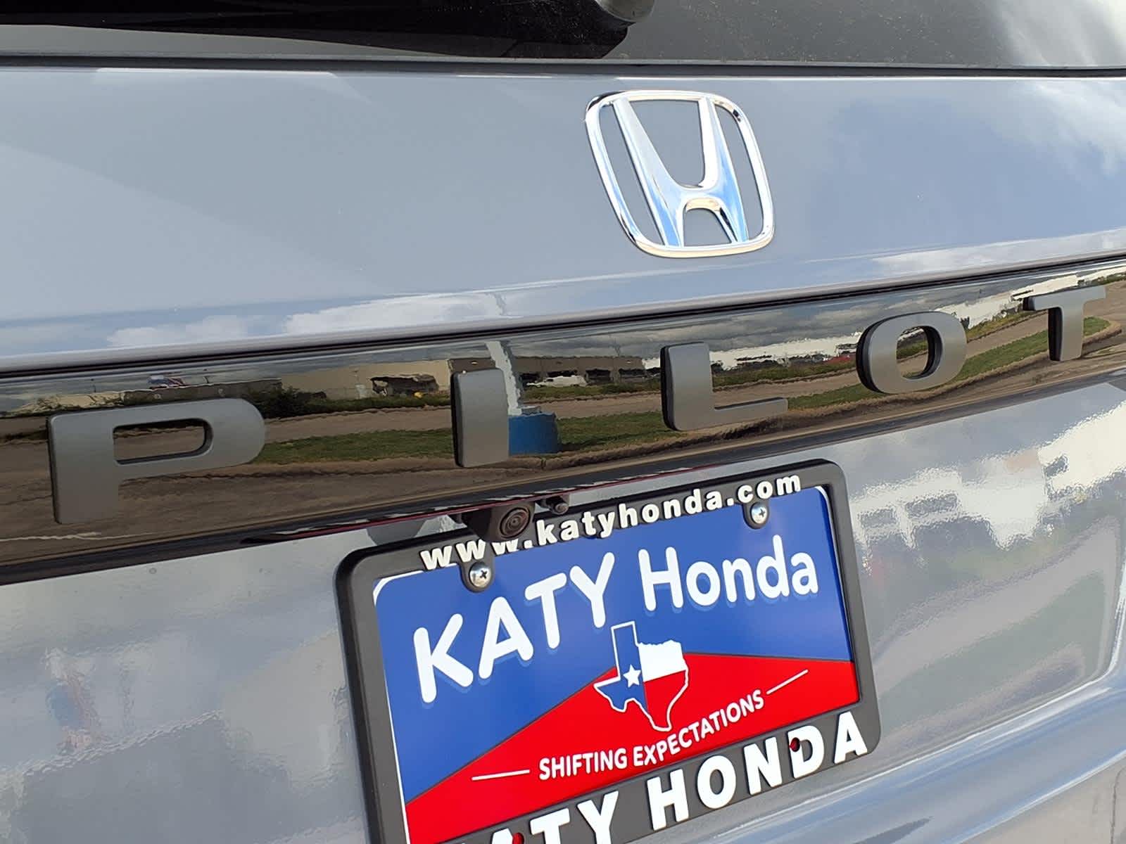 Thumbnail: 2026 Honda Pilot - 7