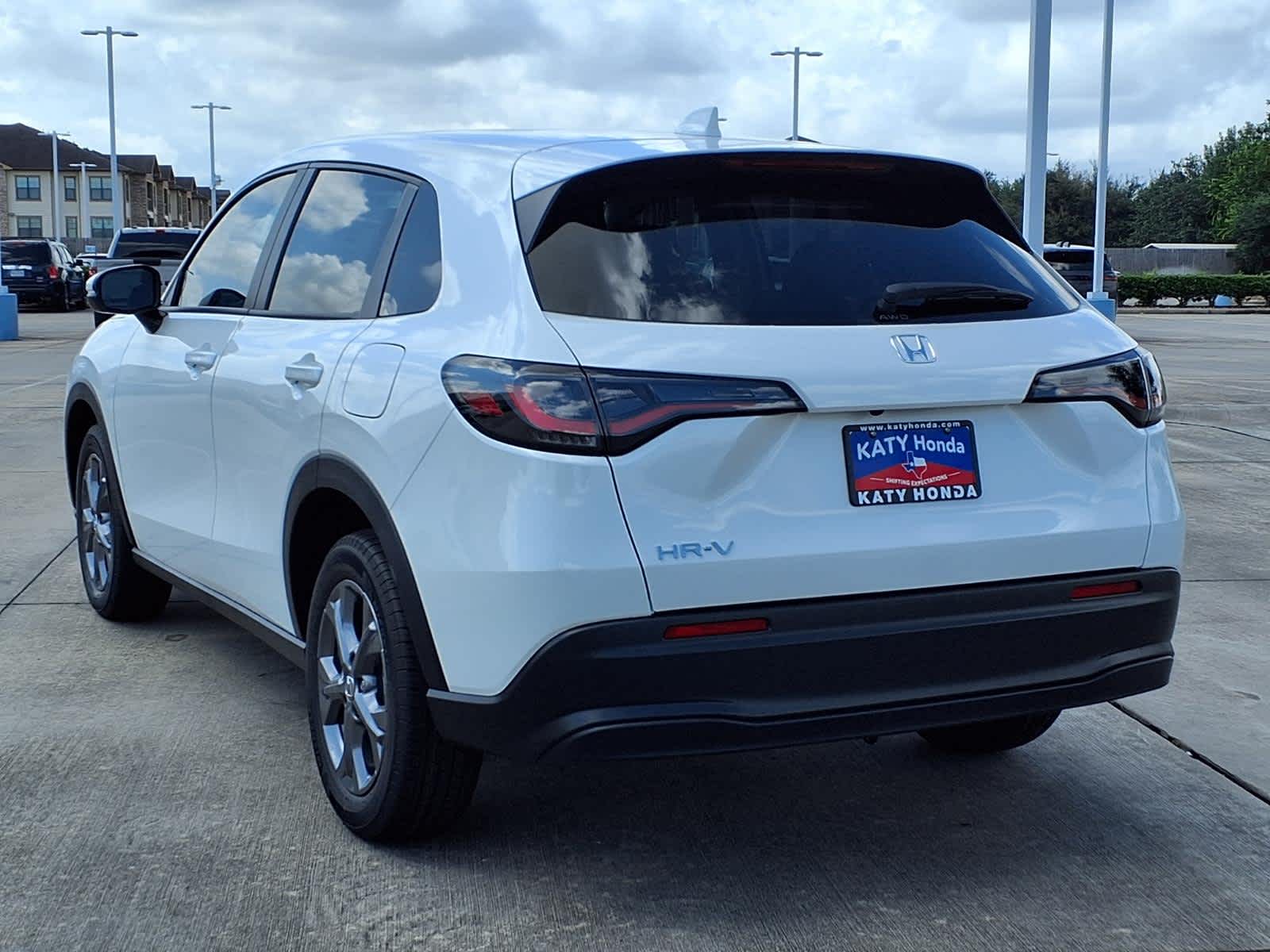 Thumbnail: 2027 Honda HR-V - 4