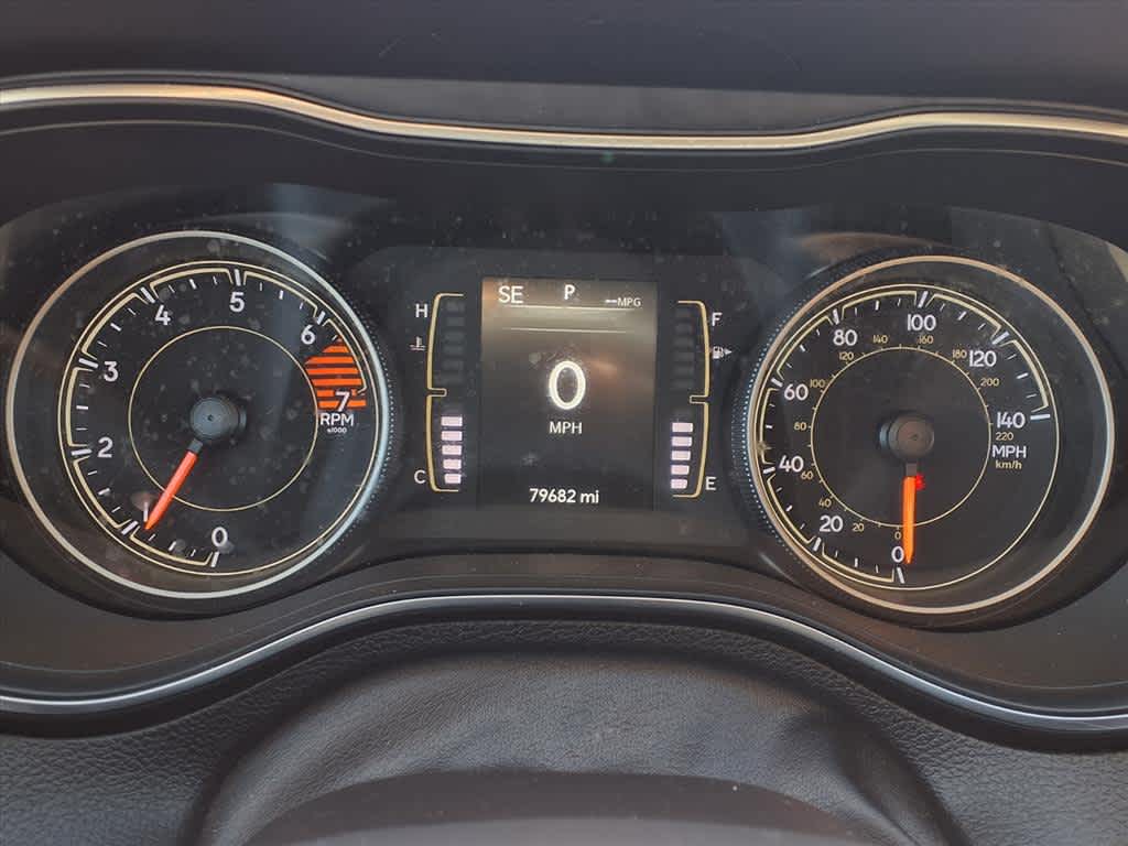 Thumbnail: 2020 Jeep Cherokee - 17