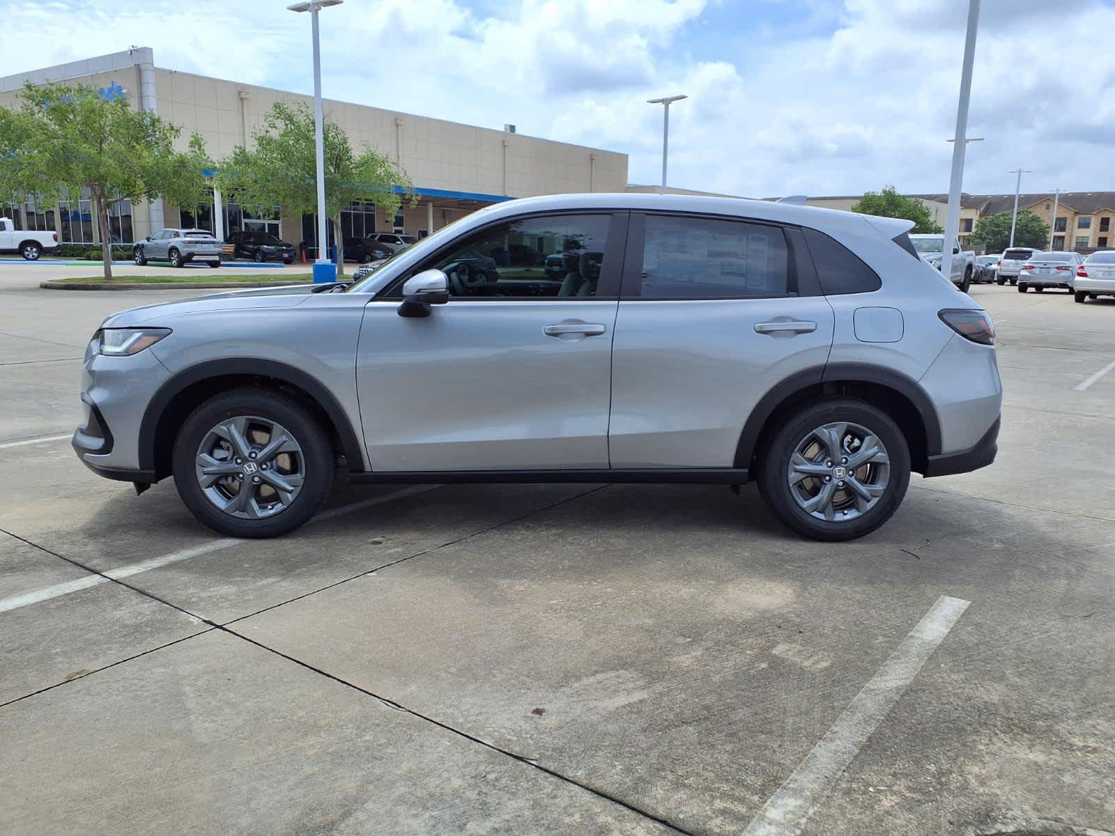Thumbnail: 2027 Honda HR-V - 3