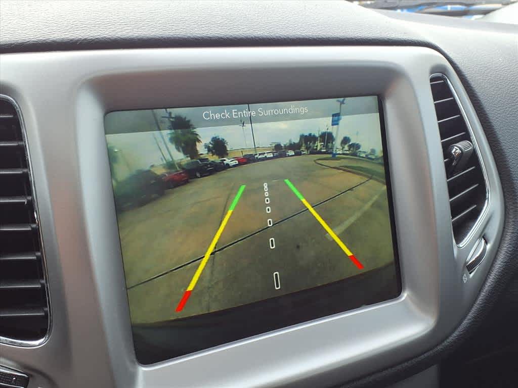 Thumbnail: 2018 Jeep Compass - 23