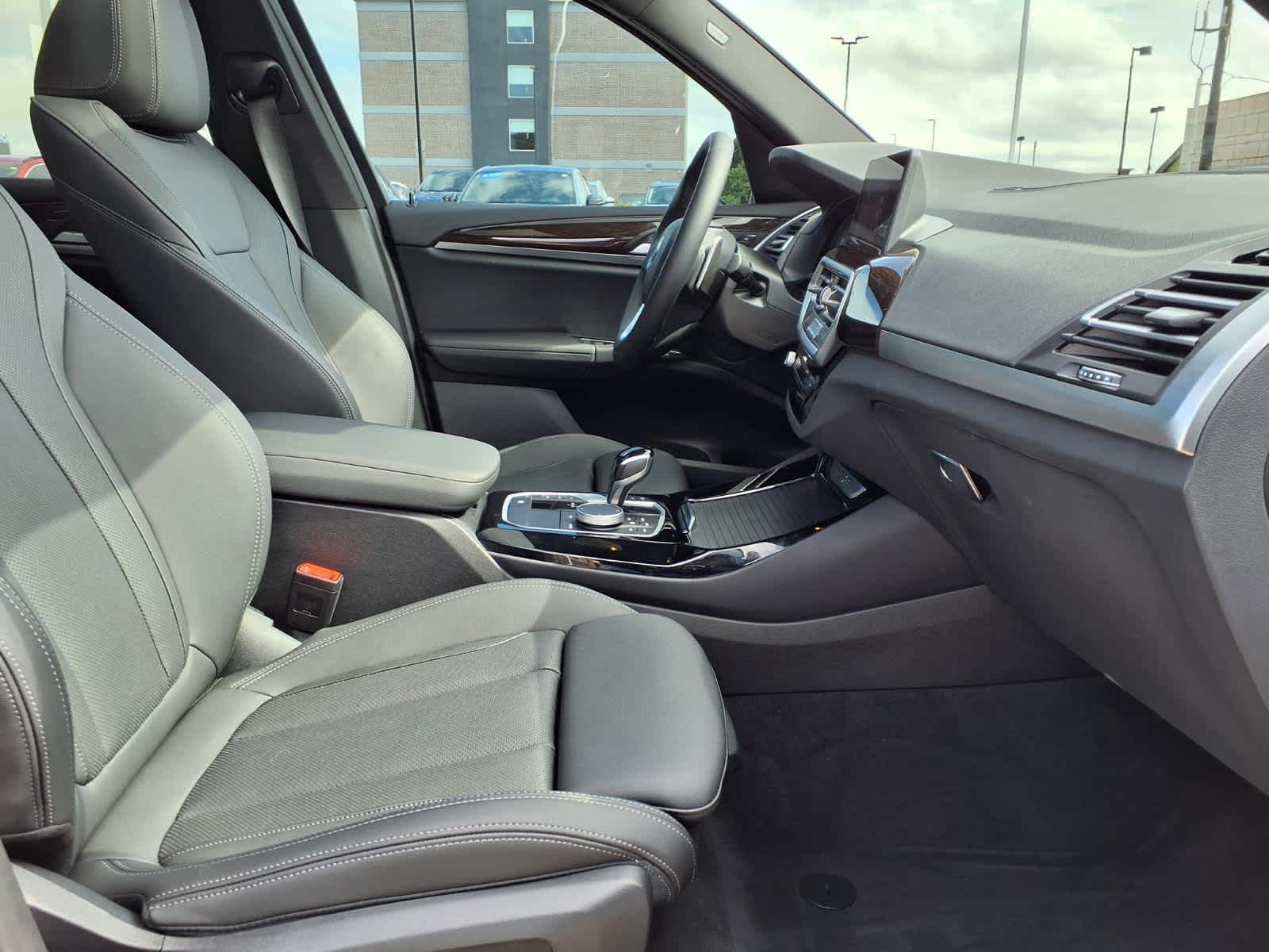 Thumbnail: 2024 BMW X3 - 13