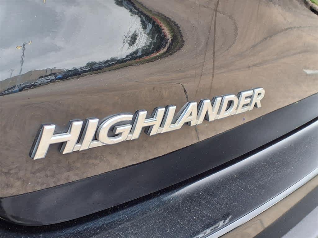 Thumbnail: 2019 Toyota Highlander - 7