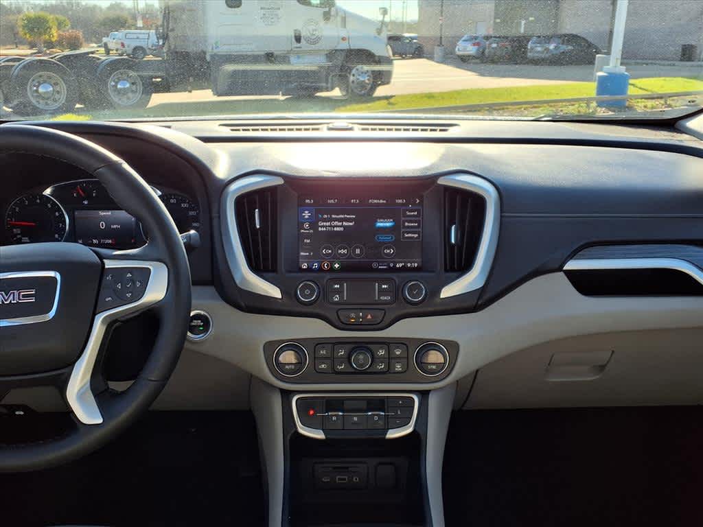 Thumbnail: 2023 GMC Terrain - 17