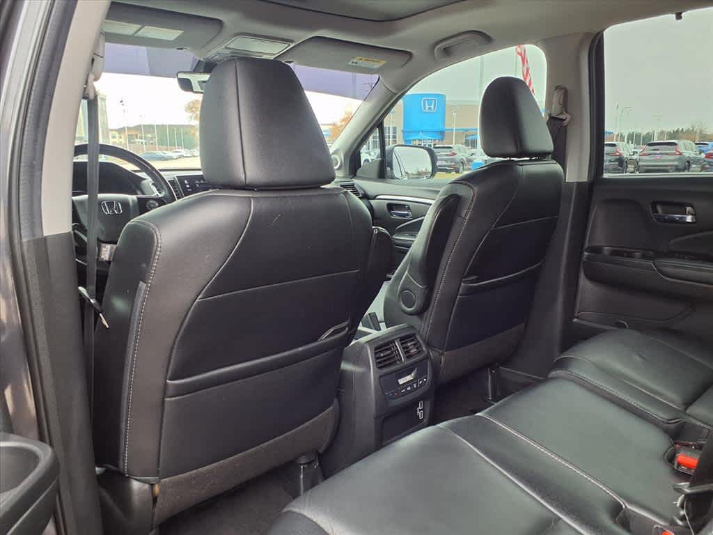 Thumbnail: 2022 Honda Pilot - 12